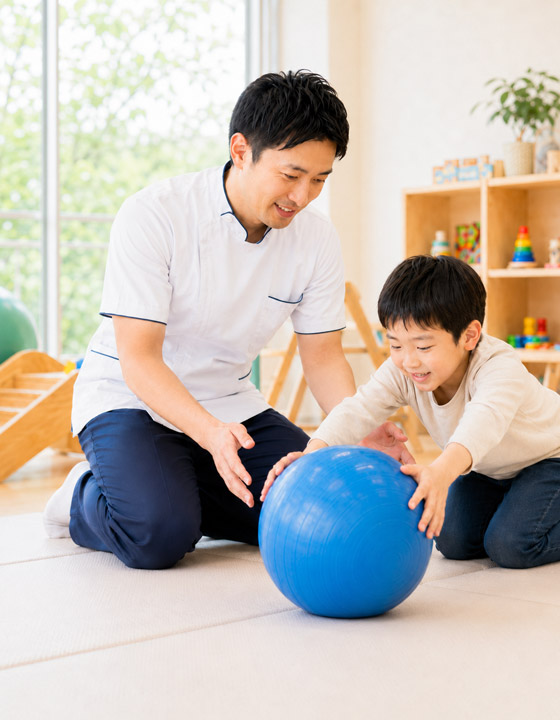 先輩インタビュー 理学療法士Aさん 立葵会に転職したきっかけ 社会福祉法人 立葵会 岐阜県瑞穂市「タチアオイの教室」