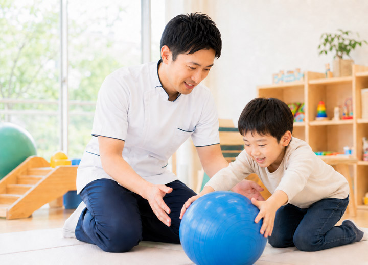 先輩インタビュー 3人の「ある1日」Aさん 社会福祉法人 立葵会 岐阜県瑞穂市「タチアオイの教室」